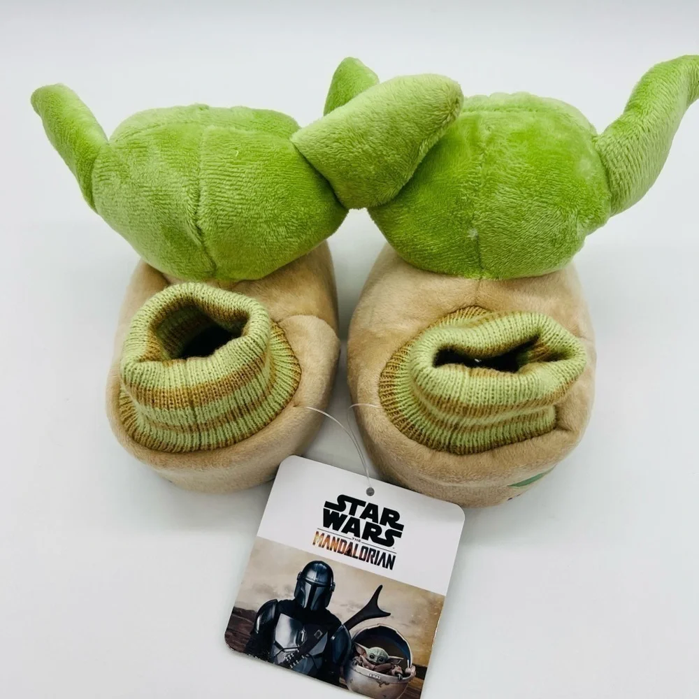 DISNEY BABY YODA The Mandalorian HOUSE SHOES SIZE 3-4 NWT